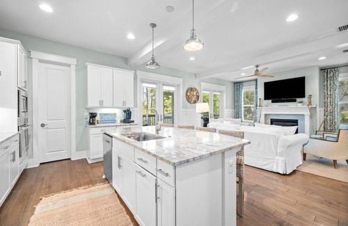 Santa Rosa Beach House | Heated Pool,Pickleball,Golf cart: Close to Seaside