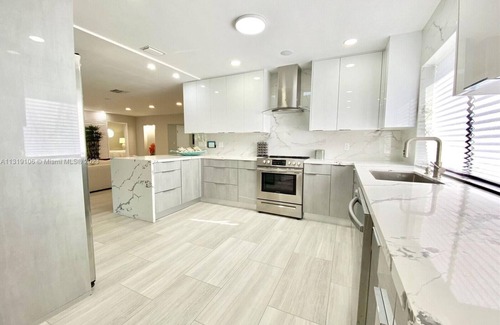 Pompano Isles House | Heated Pool+Ping-Pong Table! Close To Beach!