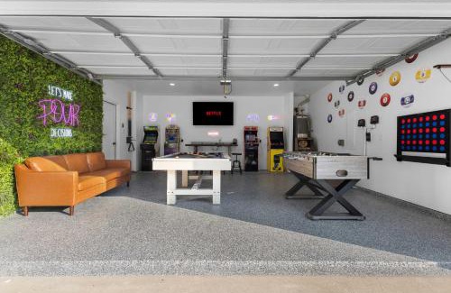 Rockwall Apartment | Heated Pool & Spa Mini Golf Bowling Game Room perfect for family