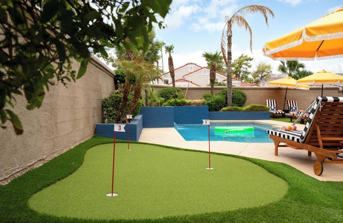 Val Vista Lakes House | Heated Pool. Spacious Home w Lake Views. Sleeps 16 with tons of entertainment!