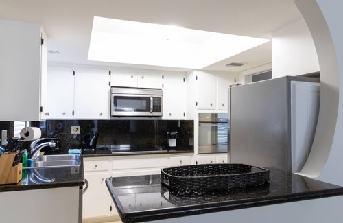 Imperial Point House | Heated pool , tiki hut , sunny family fun!