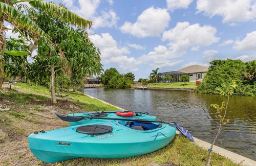 Burnt Store House | Heated Salt Water Pool, Kayaks, Pool Table - Villa Tropical Fruits - Roelens Vacations