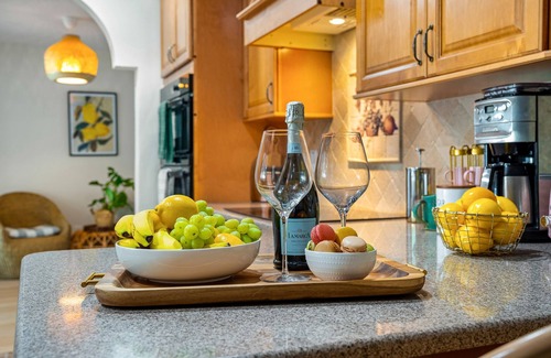 Dunedin House | Heated salt water pool Spacious 4BR,3BR