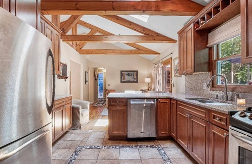 Clearwater Beach House | Heated Saltwater Pool, Outdoor shower & Private Bay Beach, 3 Bedroom+2 Full bath