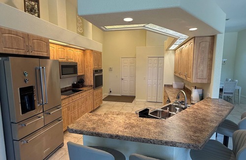 Port Charlotte House | HEATED SALTWATER POOL and SPA, on CANAL in marvelous Port Charlotte