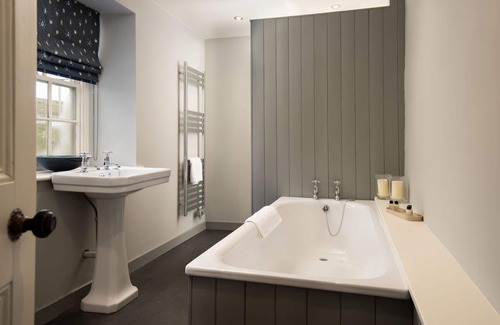 Low Row Other | HEATHERDENE - Cottage set in the midst of the Yorkshire Dales with amazing views