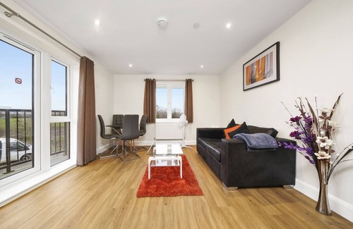 Stanwell Apartment | Heathrow Living Serviced Apartments by Ferndale - Apt 01