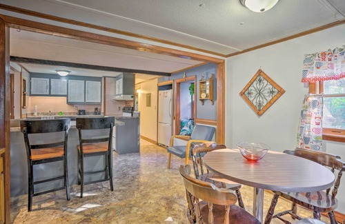 Heathsville House | Heathsville Home w/Sunroom < 10 Mi to Beach!