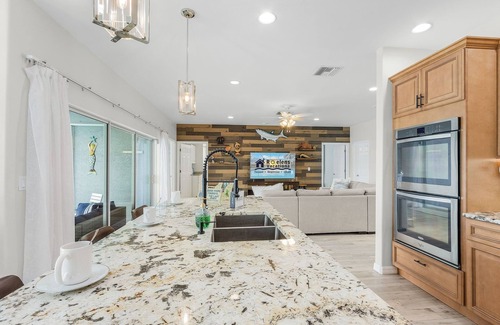 Alabama Grove Terrace House | Heaven Found! Stunning River Views & Pool - Villa Island Sunset - Roelens Vacations