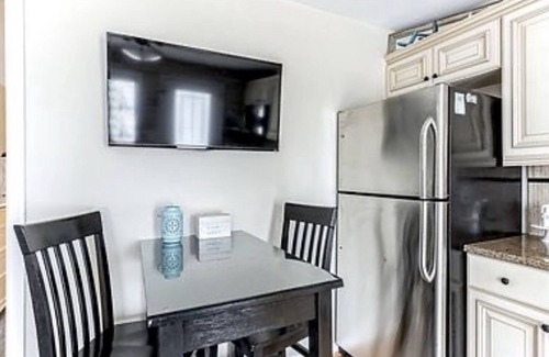 Beach Haven Condo | Heaven in Beach Haven, Beach Block, Pearl St, 2-4 Night Rental