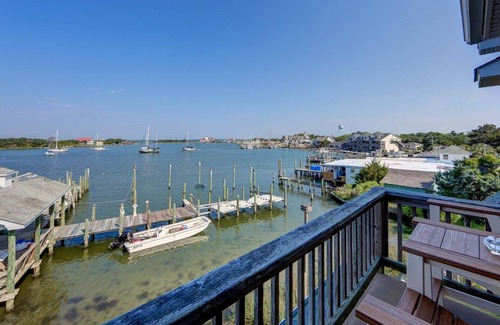 Ocracoke House | Heaven on Ocracoke: Expansive views of the harbor