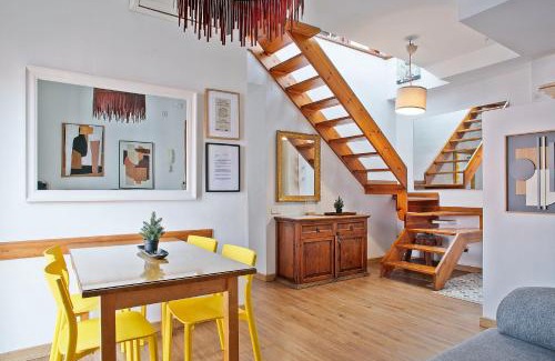 Gothic Quarter Apartment | Heaven With a Garden at Las Ramblas