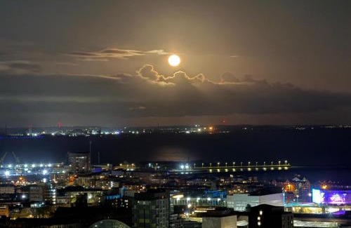 Baglan Apartment | Heavenly 2-Bedroom Retreat with Stunning sea & Garden Vistas