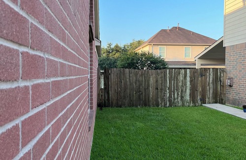 Humble House | Heavenly Haven in beautiful Humble right outside IAH