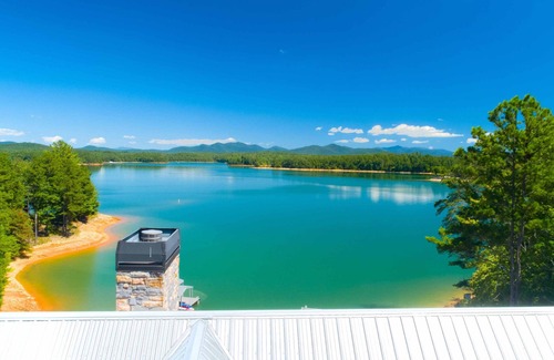 Blairsville Cabin | Heavenly Heaven-Amazing home w/private dock 4 boating