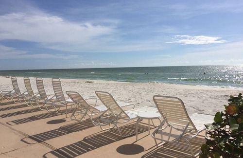 Moorings Condo | Heavenly Naples Beachfront Condo - Where Luxury and Location Unite