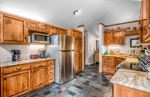 Carriage Hills House | Heavenly Pines - Gorgeous Vacation Home - Private Hot Tub - 20-NCD0035