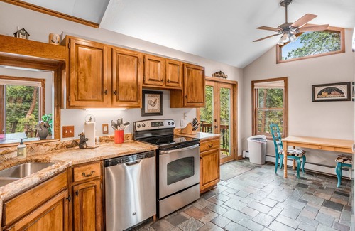 Carriage Hills House | Heavenly Pines - Gorgeous Vacation Home - Private Hot Tub - 20-NCD0035