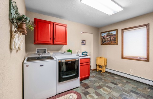 Carriage Hills House | Heavenly Pines - Gorgeous Vacation Home - Private Hot Tub - 20-NCD0035