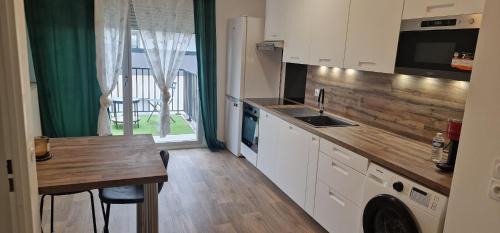 Lieusaint Apartment | Hebergement DEUX pièces en résidence propre et calme