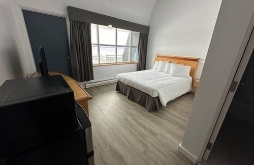 Saint Georges de Malbaie Hotel | Hebergement Fort Prevel