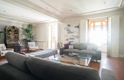 Huertas Apartment | Heima Puerta del Sol - Plaza Santa Ana