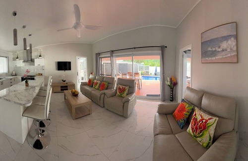 Tapere of Vaimaanga House | Heimaeva Villa .Cool breezy villa with own private pool