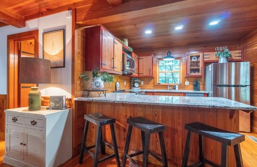 Helen Cabin | Helen's Newest Riverfront Rental on the Chattahoochee River