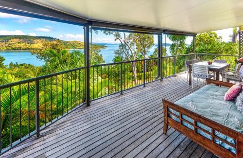 Hamilton Island Apartment | Heliconia 10 Newly Renovated Centrally Located House Hamilton Island