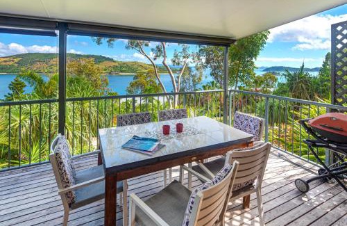 Hamilton Island Apartment | Heliconia 10 Newly Renovated Centrally Located House Hamilton Island