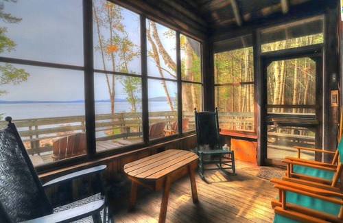 Rangeley House | 🐾Helidoni Camps - Charming vacation retreat located in Mooselookmeguntic Lakes Bugle Cove