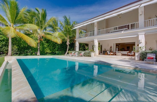 Punta Cana House | Helios’ shelter with massive sunlight near the beach