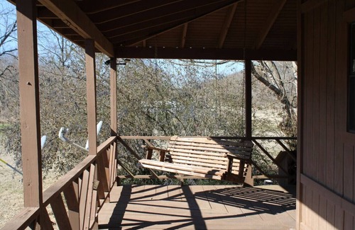 Guion House | Hell Creek Cabin on the White River