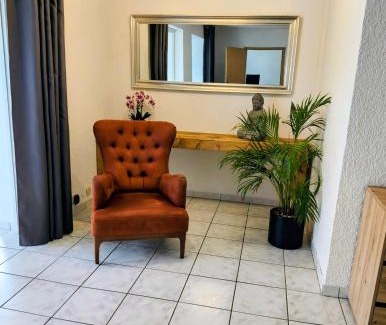 Spiegelberg Apartment | Helle und geräumige Ferien- und Monteurwohnung nur für Sie allein AUjvari Vermietungen