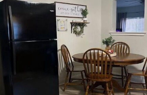 Port Arthur House | Hello Darling Comfy Cottage-Newly Remodeled