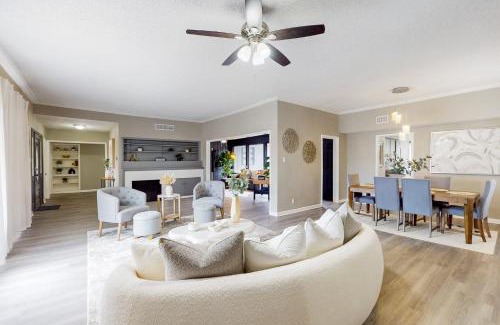 Del Mar House | Hello There