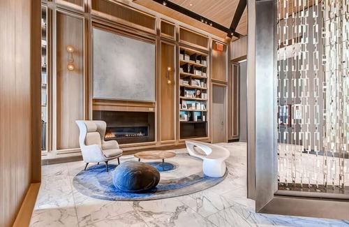 Hell's Kitchen Apartment | Hells Kitchen 1 Deluxe BR city view | near Times Square