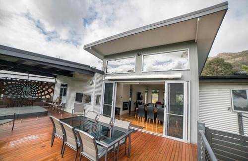 Halls Gap House | Hemley House Luxury in Halls Gap