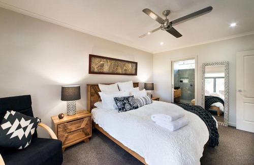 Halls Gap House | Hemley House Luxury in Halls Gap