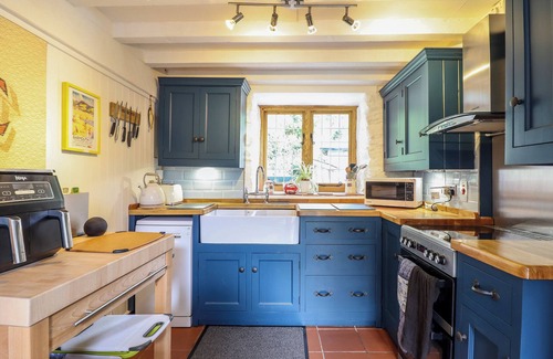 Fairbourne Cottage | Hen Bopty