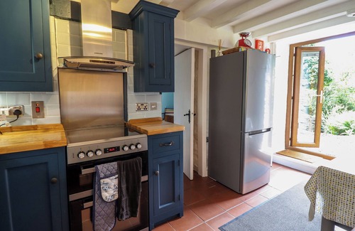 Fairbourne Cottage | Hen Bopty