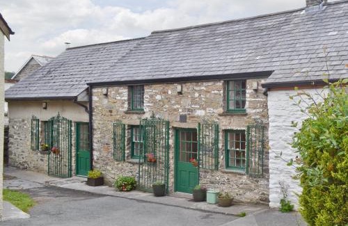 Tregaron House | Hen Efail - Old Smithy