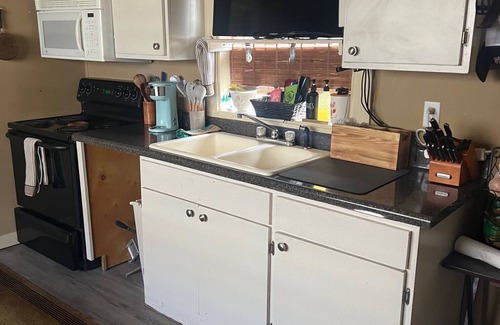Venice Boat Rental | HEN HOLE!