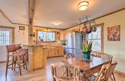 Hendersonville Cabin | Hendersonville Cabin w/Hot Tub, Views & Fire Pit!