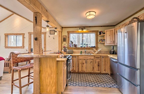 Hendersonville Cabin | Hendersonville Cabin w/Hot Tub, Views & Fire Pit!