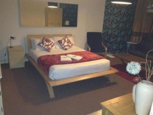 Manchester House | Hendham House