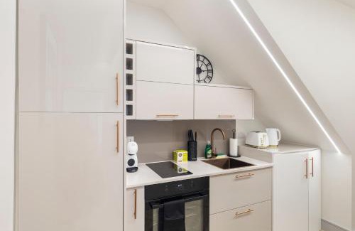 West Hendon Apartment | Hendon Studio At Tube Station