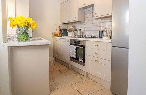 Rodborough Cottage | HENDY COTTAGE, pet friendly, character holiday cottage in Rodborough