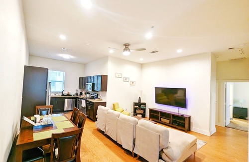 Round Rock Condo | Henna2BD2B Condo Pool Furnished