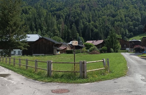 Samoens Ski Chalet | Henriette's Big Farm
